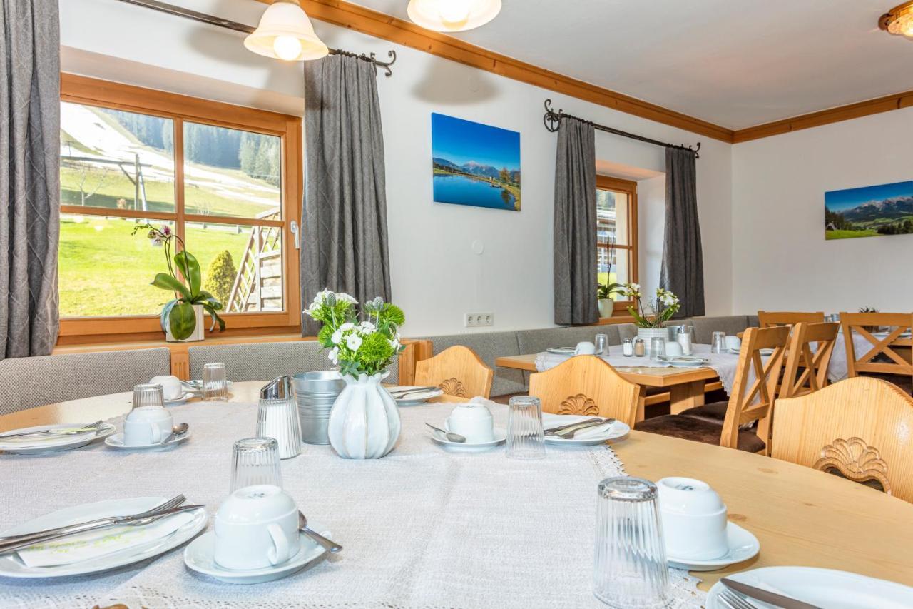 Berggasthof Hinterreit Maria Alm am Steinernen Meer Buitenkant foto